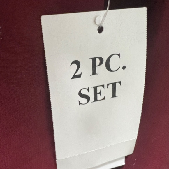 B Darlin Gold and Red Two Piece Dress - Picture 4 of 4